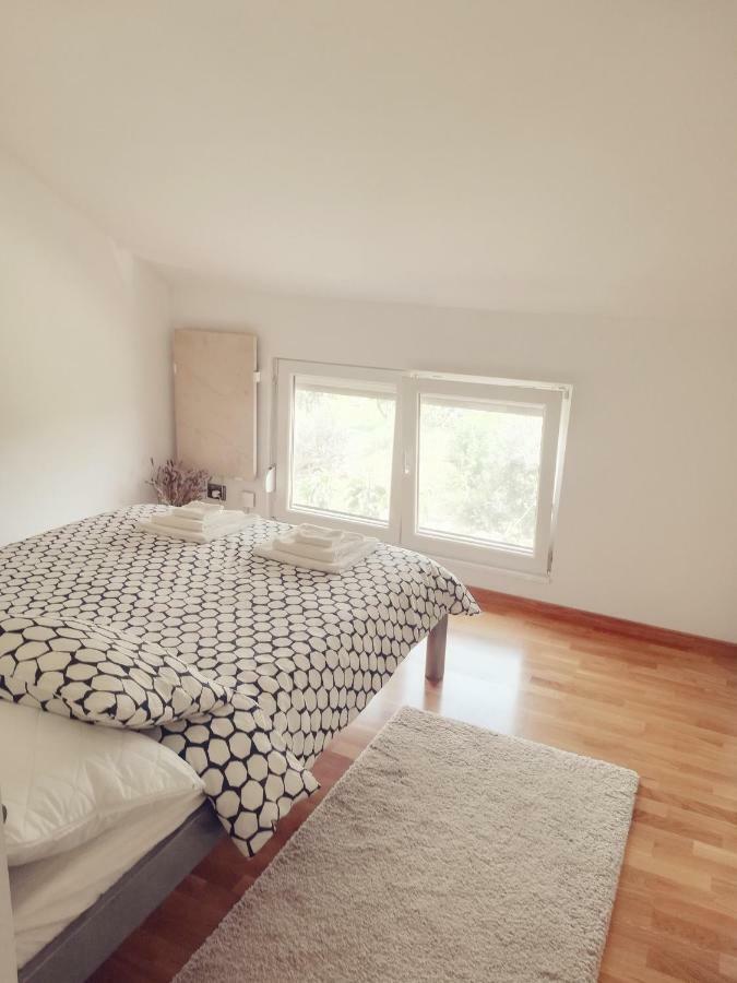 House For Rent Paola Vila Ražanac Exterior foto