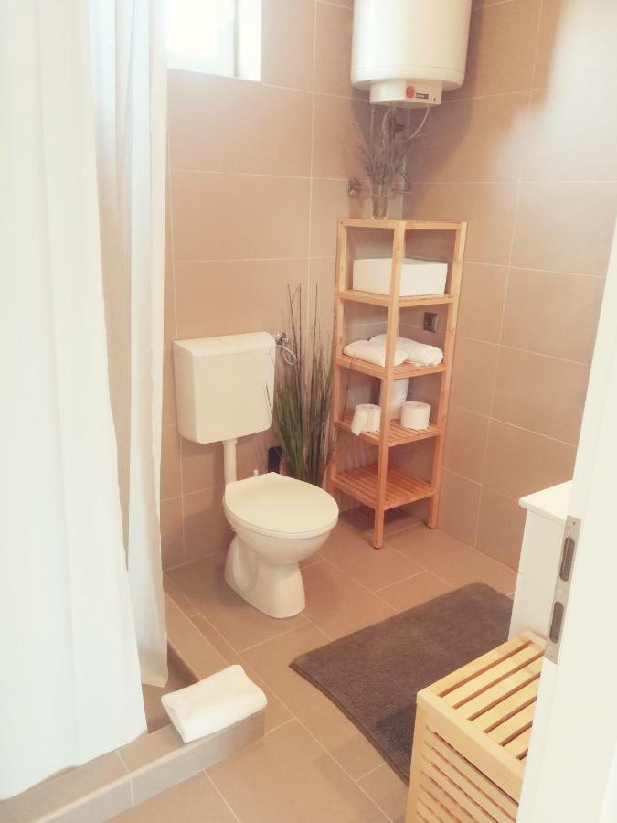 House For Rent Paola Vila Ražanac Exterior foto