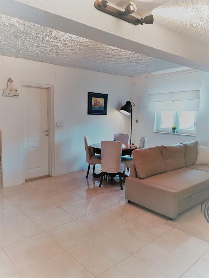 House For Rent Paola Vila Ražanac Exterior foto