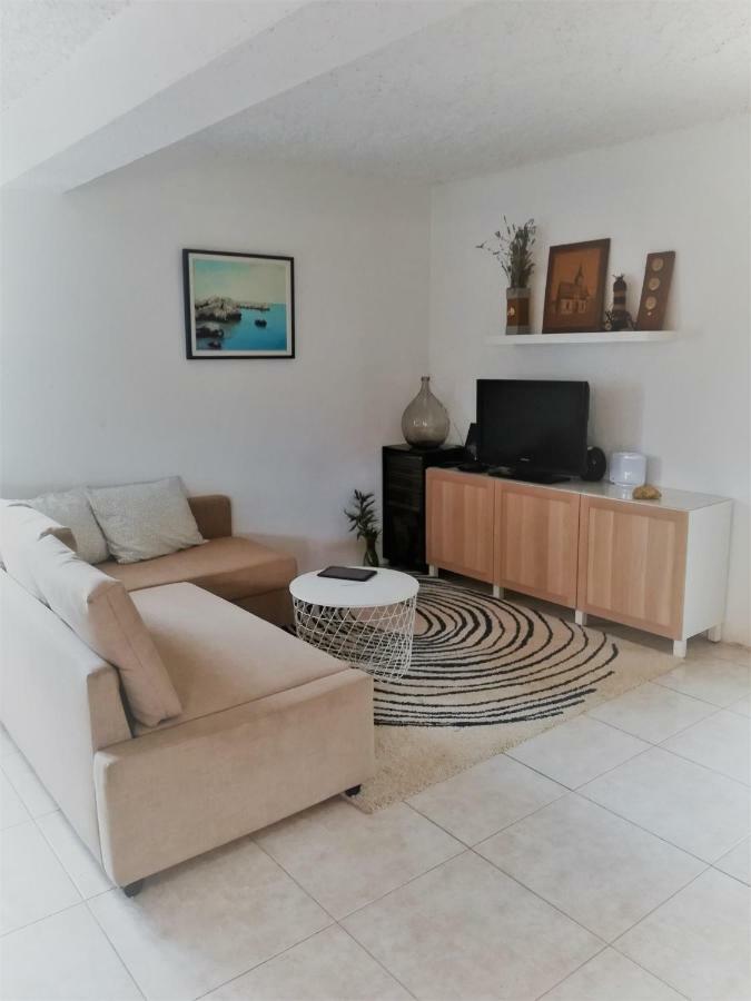 House For Rent Paola Vila Ražanac Exterior foto